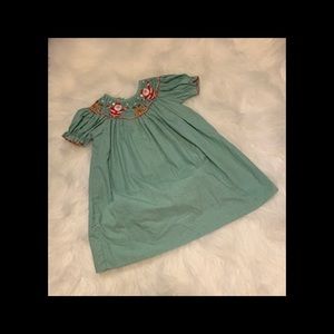 24 Month Beautiful Christmas Smocked Dress (EUC)